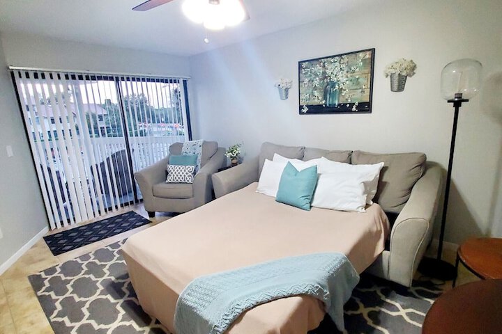 Room 12 of 21