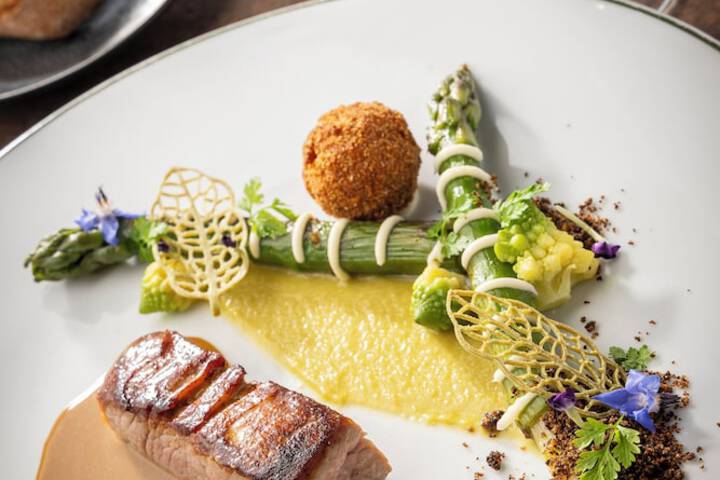 Dining Photos