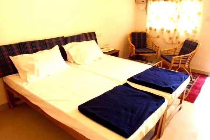 Room 2 of 4