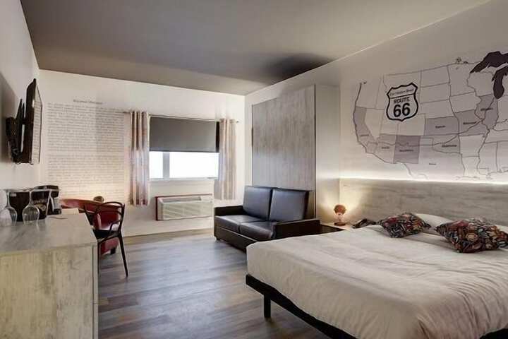 Room 11 of 50