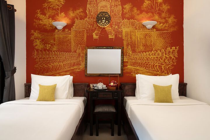 Room 4 of 40