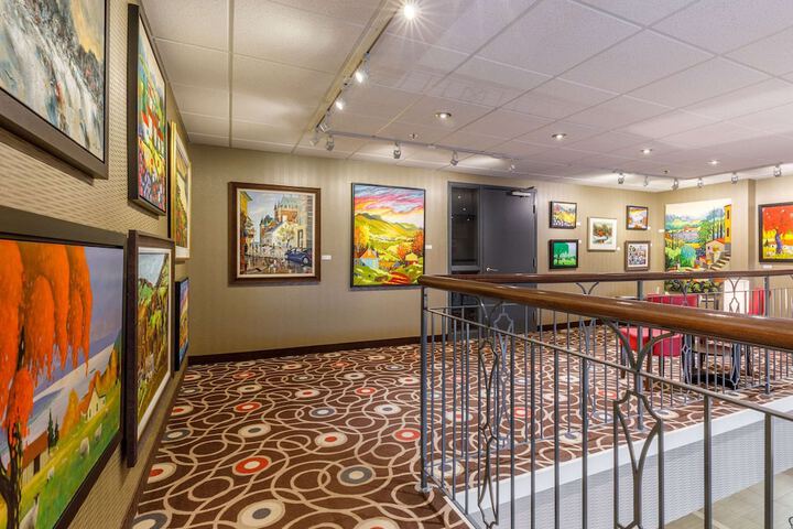 Entrance & Lobby