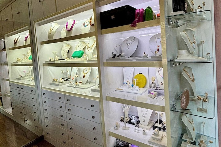 Gift Shop 50 of 72