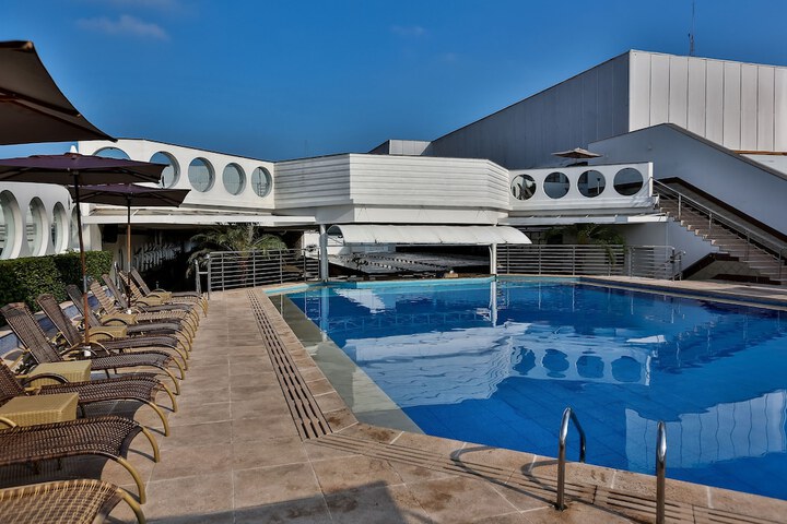 Pool 26 of 60