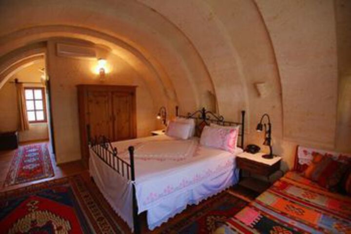 Room 47 of 127