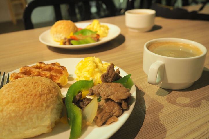 Breakfast/Coffee Service 53 of 65