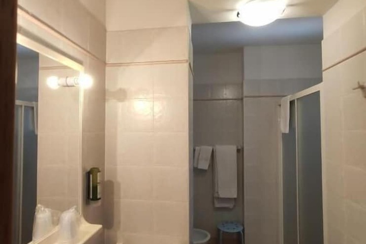 Room 72 of 117