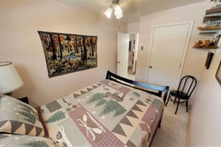Room 12 of 15