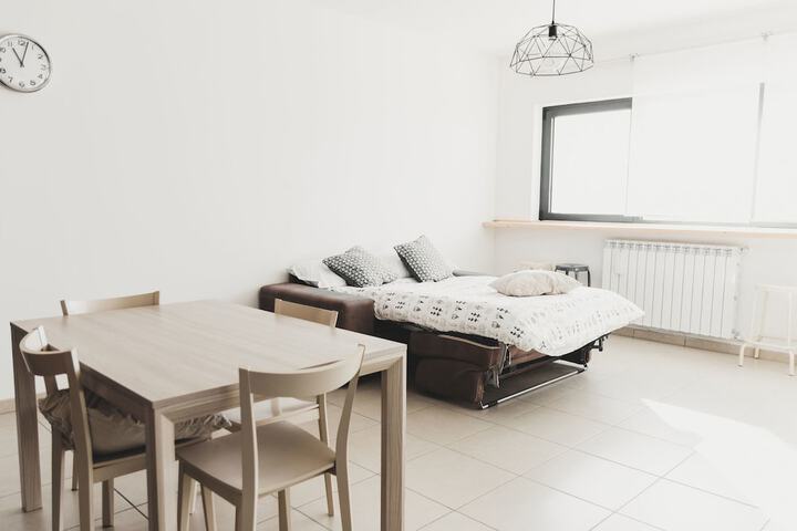 Room 6 of 39