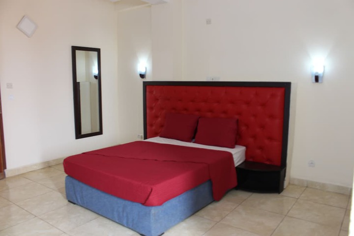 Room 10 of 52