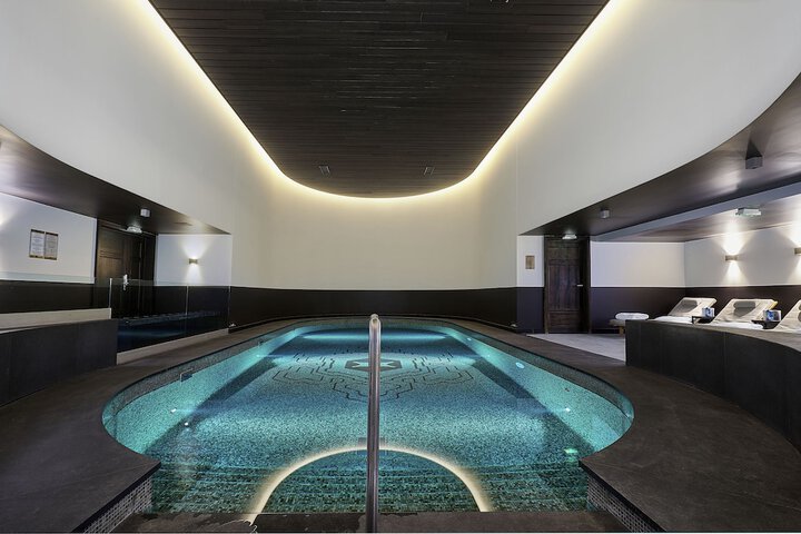 Pool 85 of 133