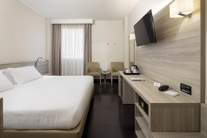 In-room business center
