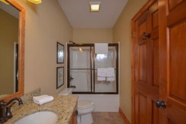 Room 4 of 30