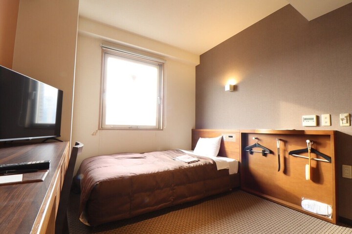 Room 16 of 51