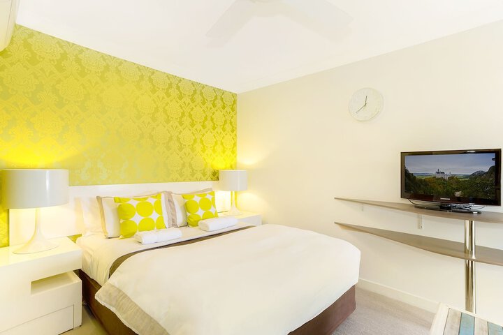 Room 17 of 39