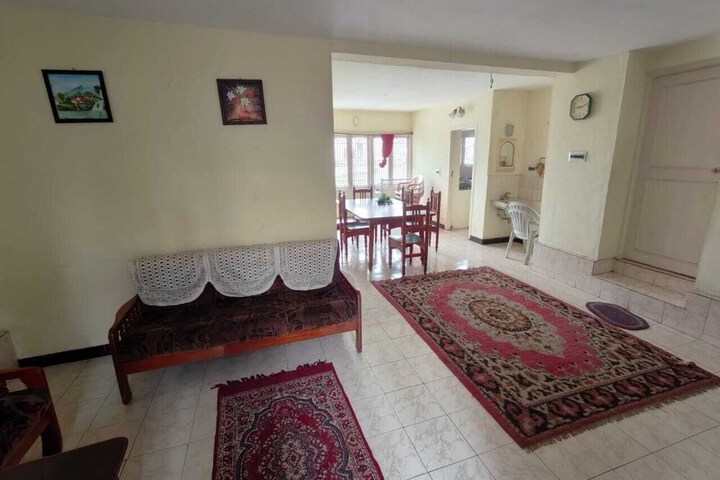 Room 5 of 31