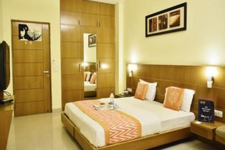 Room 14 of 31