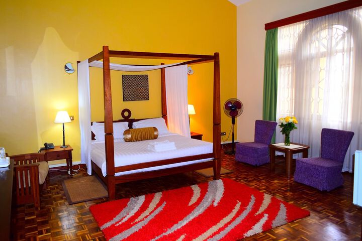 Room 5 of 30