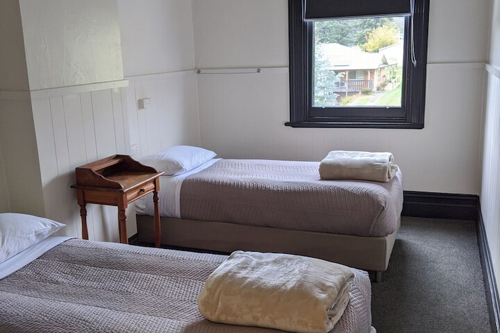 Room 4 of 14
