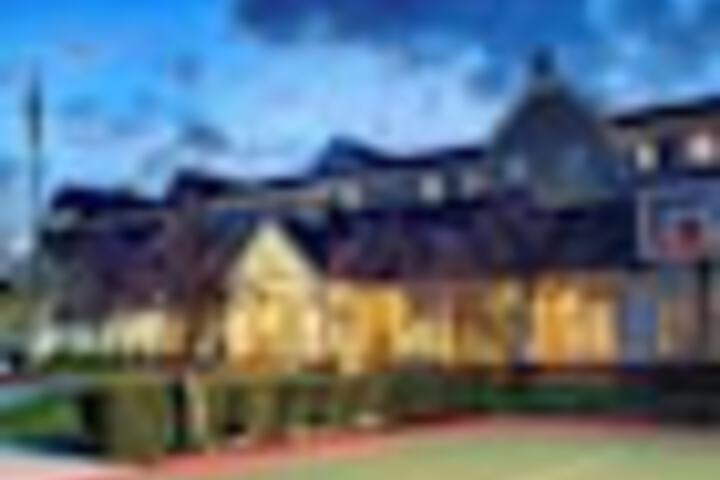 Tennis court