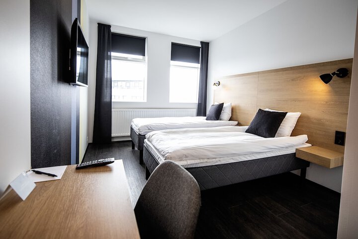 Room 52 of 114