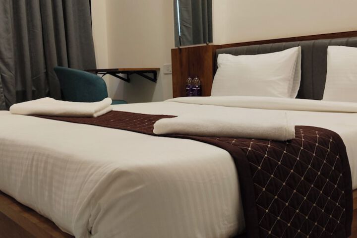 Room 4 of 26