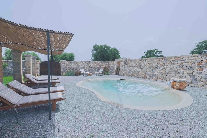 Pool 64 of 89