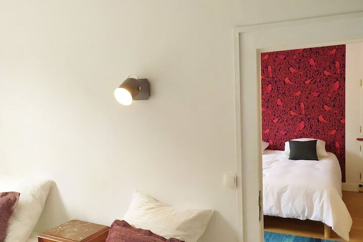 Room 3 of 20
