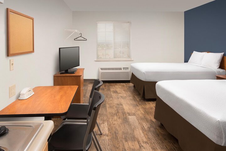 Room 2 of 7