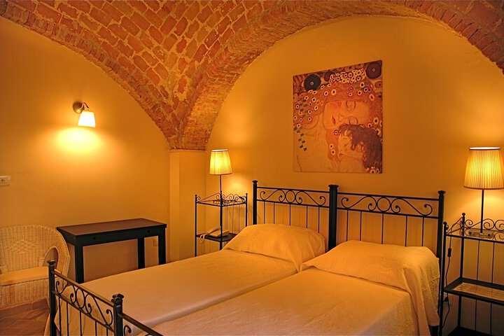 Room 6 of 41