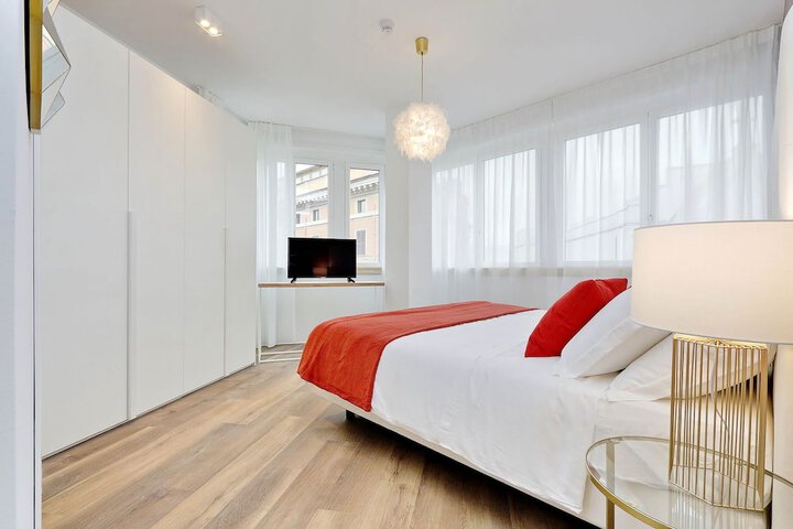 Room 47 of 195