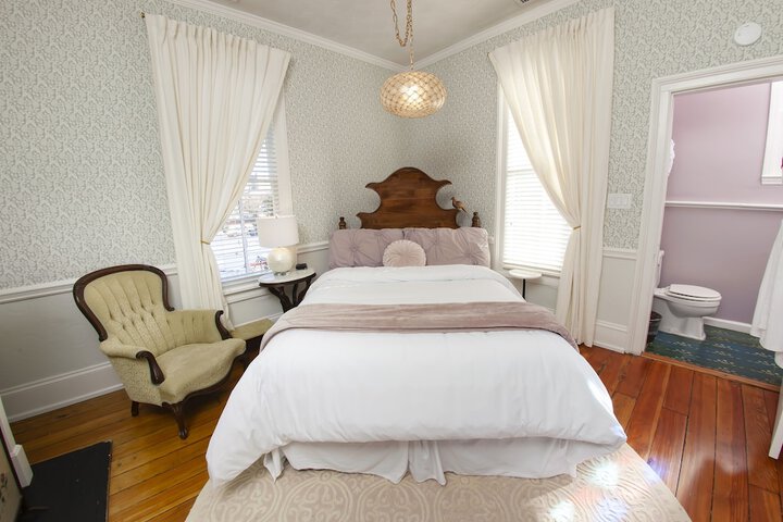 Room 14 of 78