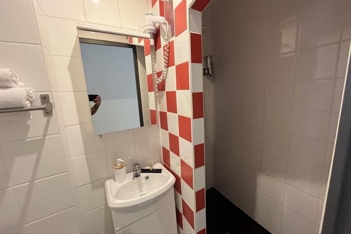 Room 44 of 52