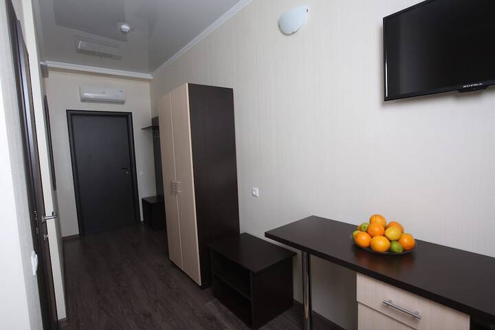 Room 14 of 86