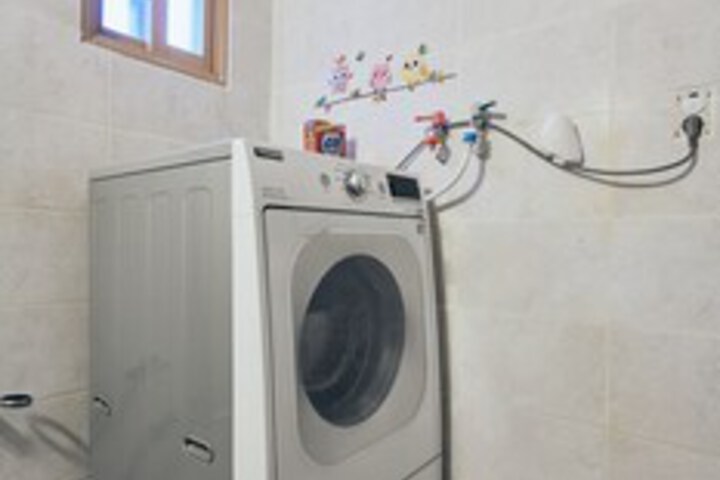 Laundry 10 of 45