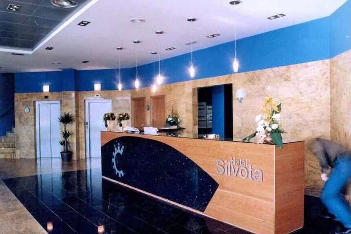 Hotel Lobby