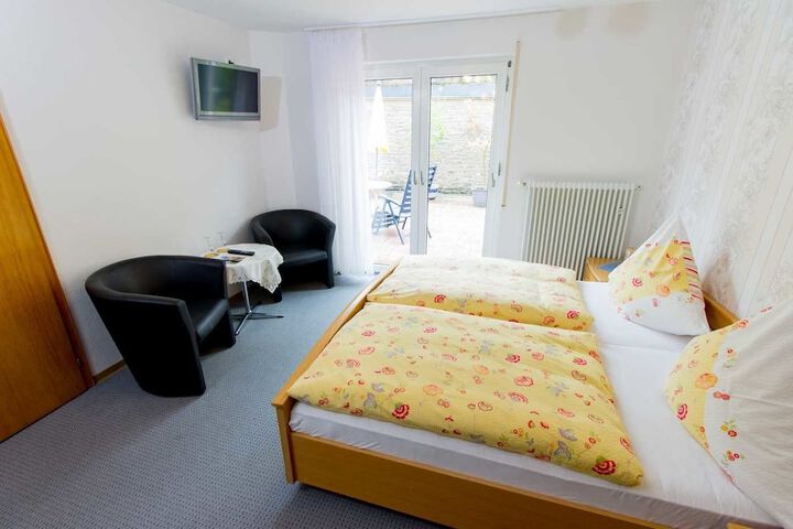 Room 5 of 19