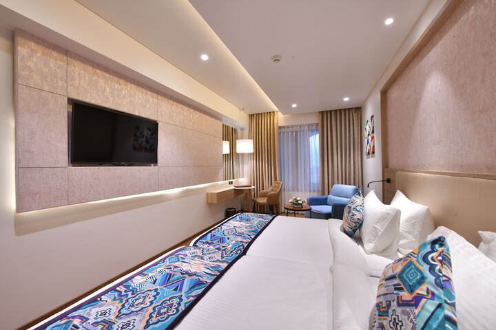 Room 16 of 61