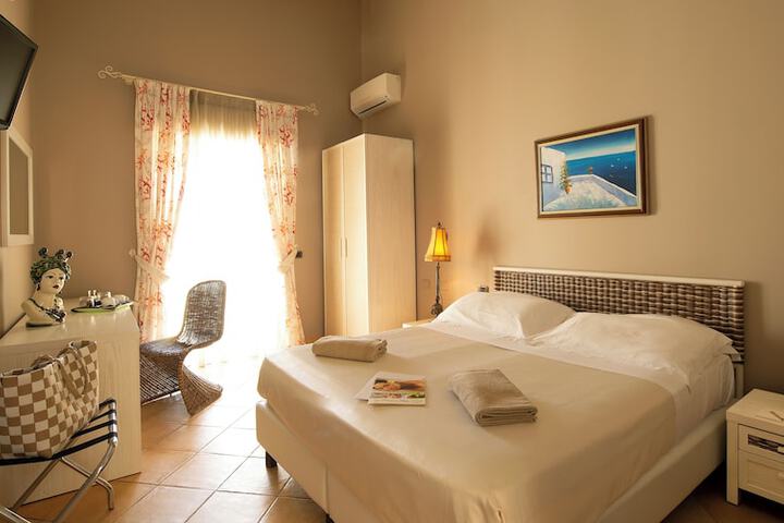 Room 21 of 55