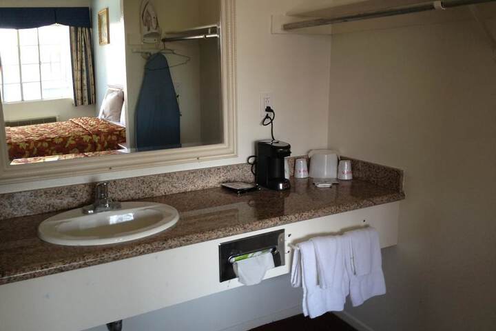 Room 14 of 29