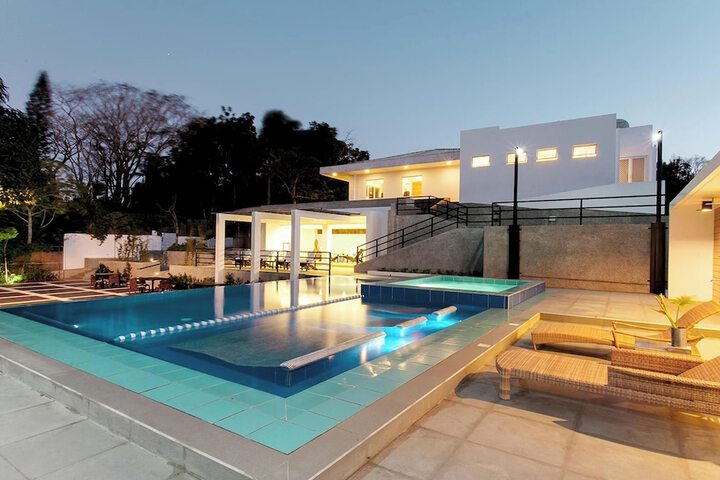 Pool 31 of 56