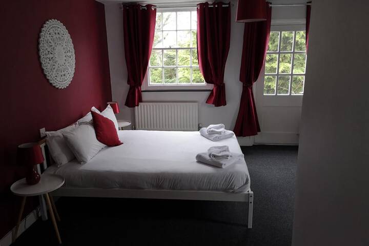 Room 19 of 28
