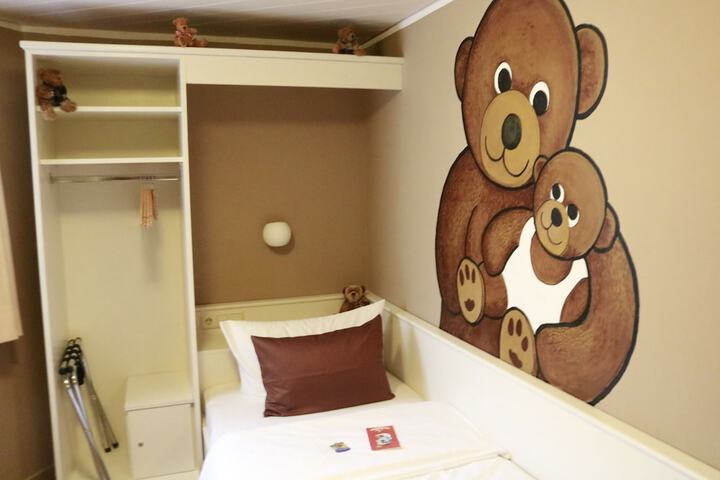 Room 25 of 92