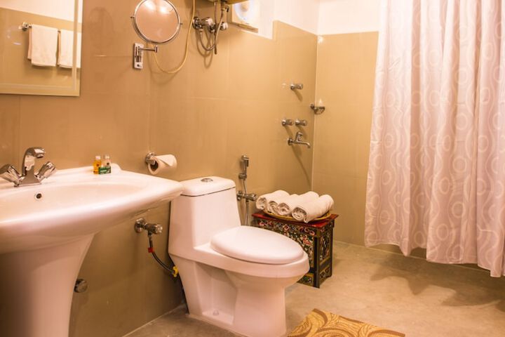 Room 20 of 40