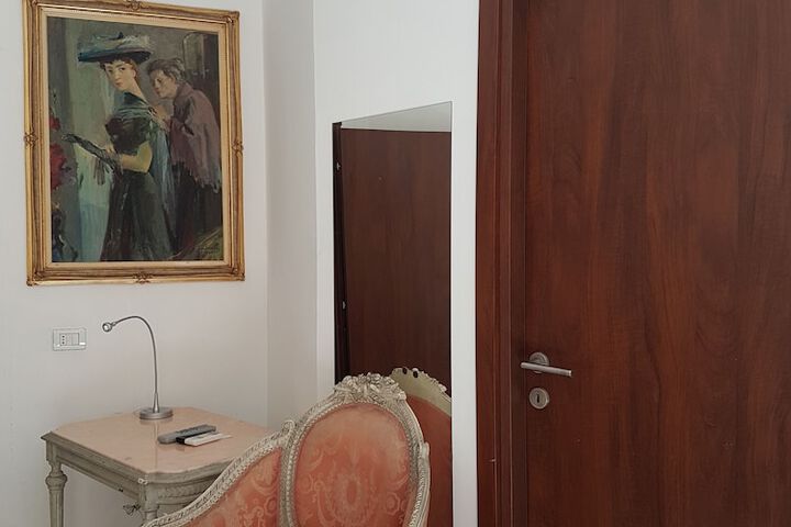 Room 22 of 42