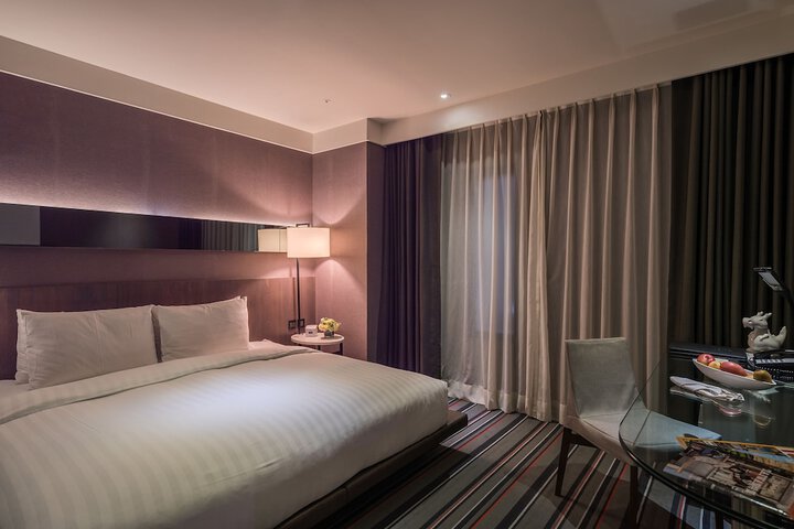Room 21 of 108