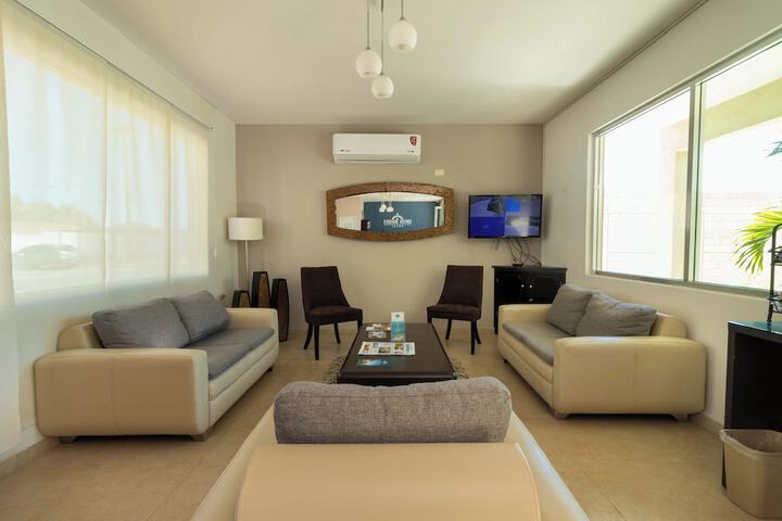 Cuatro Misiones Hotel