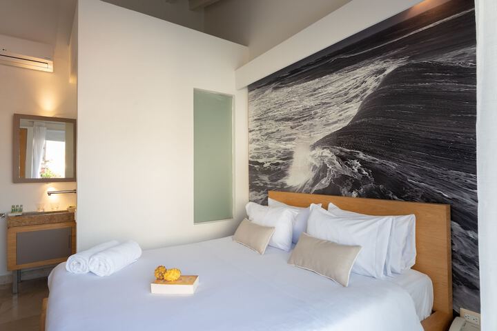 Room 7 of 42