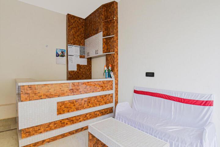 Hotel O Harsh