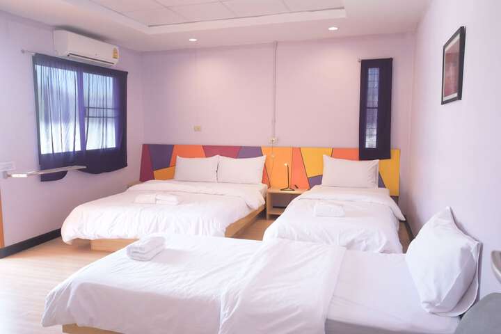 Room 10 of 49